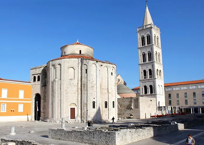 With A Parking Space - 12514